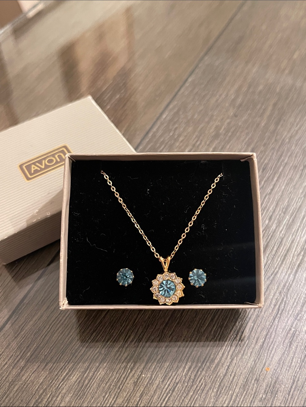 Vintage 1998 Avon "Shine Like a Crystal" Coordinate Collection Blue Rhinestones